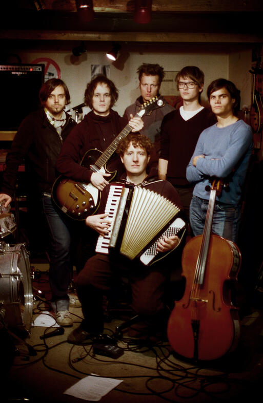 a live a song a cigarette